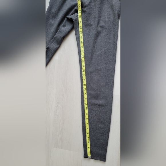 DSquared2 wool flannel women's trousers, IT 38, US 2 - Picture 4 of 10